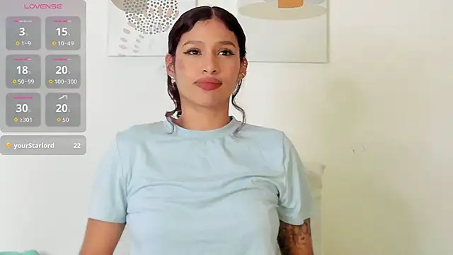 Snapshot of SeleneClark chatting on 06.20.26 SeleneClark online show from 06.20.26