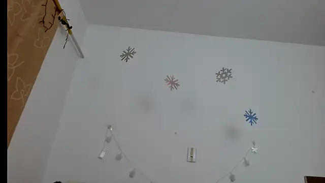 kendallsweet7 online show from 02.25.25