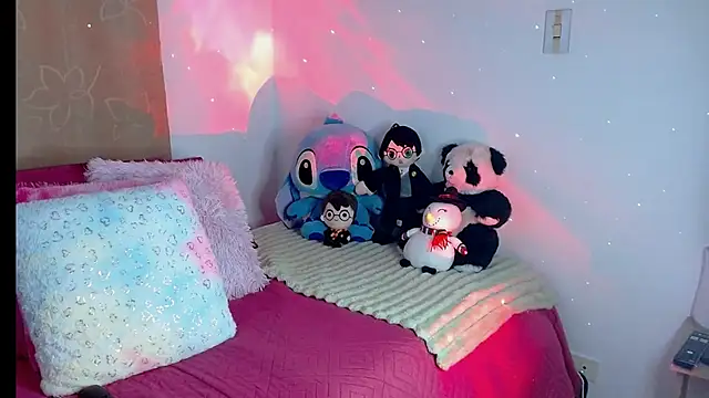 kendallsweet7 online show from 03.18.25