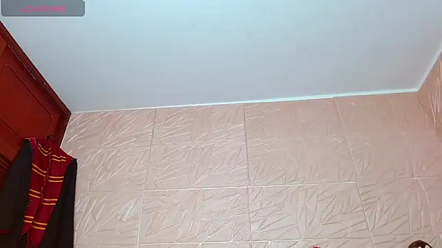 kendallsweet7 online show from 10.26.25