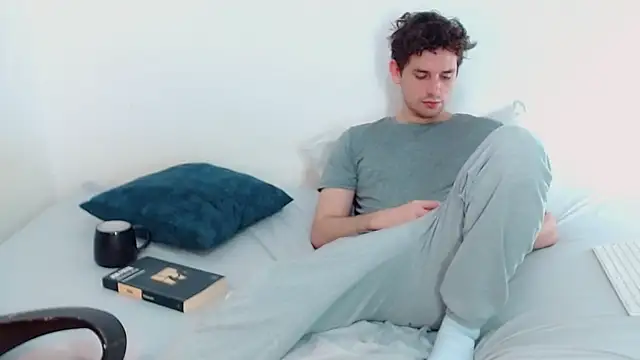 Snapshot of Elio555 chatting on 12.05.24 Elio555 online show from 12.05.24