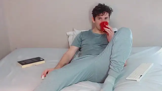 Snapshot of Elio555 chatting on 02.03.25 Elio555 online show from 02.03.25