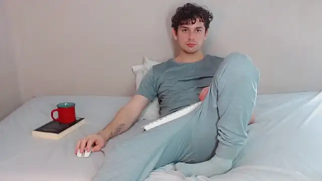 Snapshot of Elio555 chatting on 02.03.25 Elio555 online show from 02.03.25