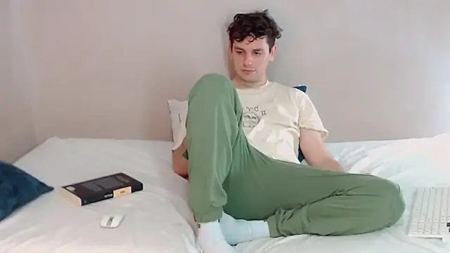 Snapshot of Elio555 chatting on 02.27.25 Elio555 online show from 02.27.25