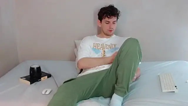 Snapshot of Elio555 chatting on 03.09.25 Elio555 online show from 03.09.25