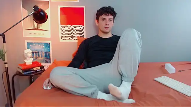 Snapshot of Elio555 chatting on 09.10.25 Elio555 online show from 09.10.25