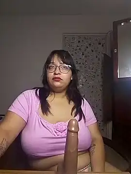 Angiee2001 online show from 01.19.25