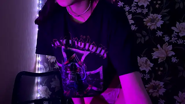 Snapshot of Psycho_dreams chatting on 10.16.25 Psycho dreams online show from 10.16.25