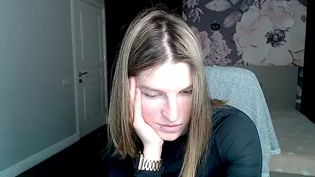 EmilyWalkeri online show from 02.12.25