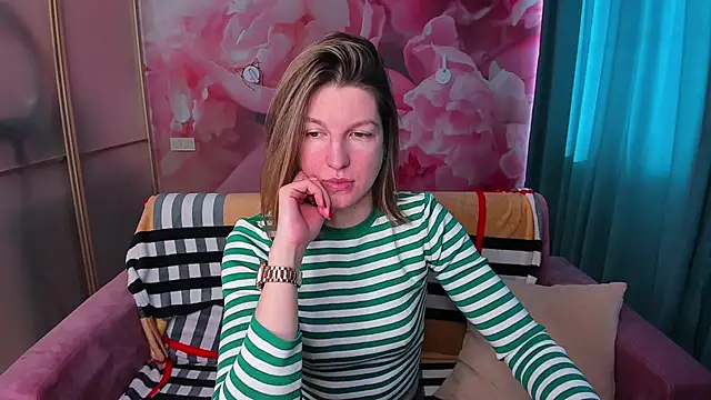 EmilyWalkeri online show from 02.25.25