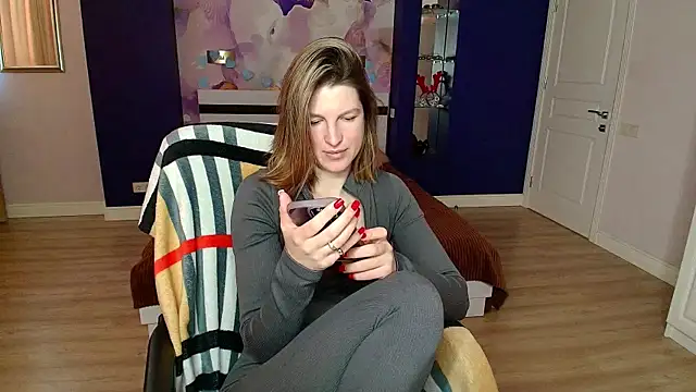 EmilyWalkeri online show from 03.09.25