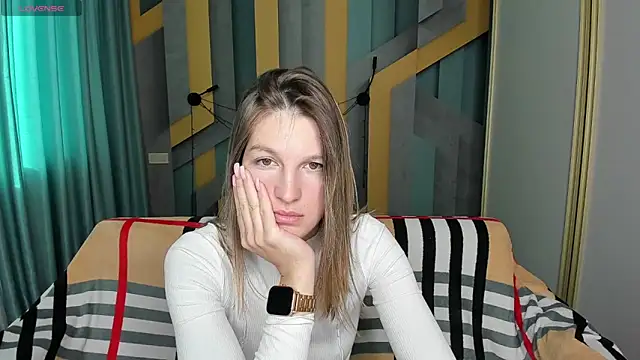 EmilyWalkeri online show from 10.12.25