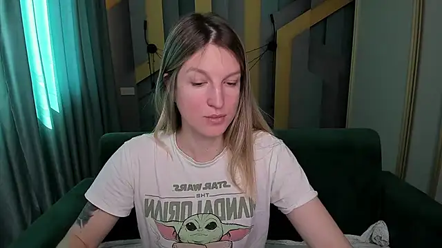 EmilyWalkeri online show from 04.06.26