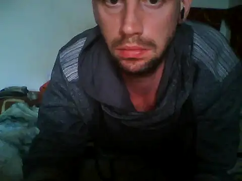 Snapshot of Rejtelmesest chatting on 11.09.25 Rejtelmesest online show from 11.09.25