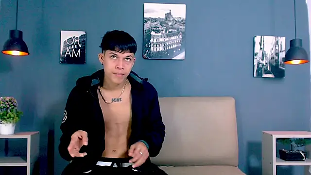 Levis Montes online show from 01.07.25