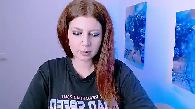 Lizzy Love online show from 11.13.25