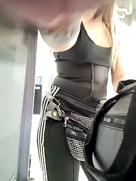 Snapshot of cindy_love2 chatting on 03.03.26 cindy love2 online show from 03.03.26