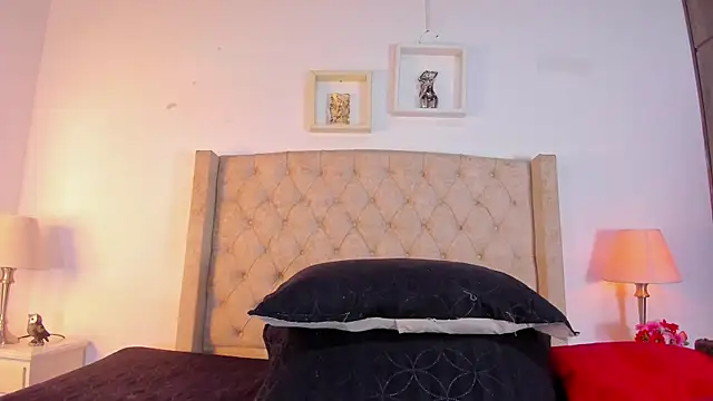 allisson m online show from 11.24.25