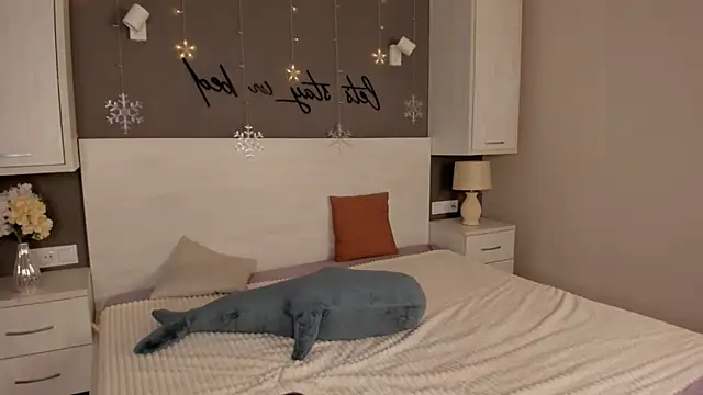 willow fox online show from 02.11.25
