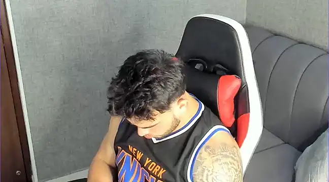 Ricardogo19 online show from 12.18.24