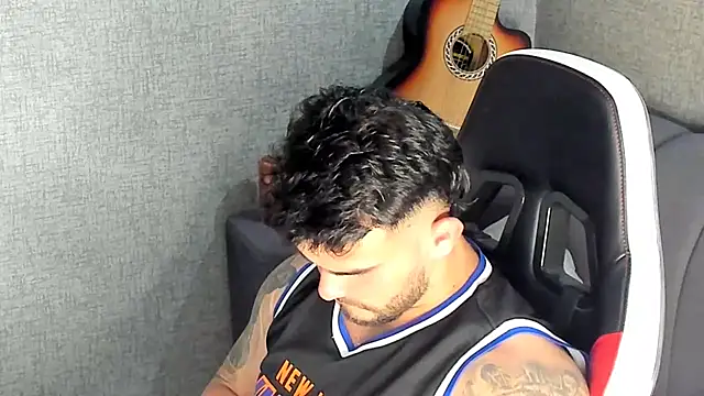 Snapshot of Ricardogo19 chatting on 09.21.25 Ricardogo19 online show from 09.21.25