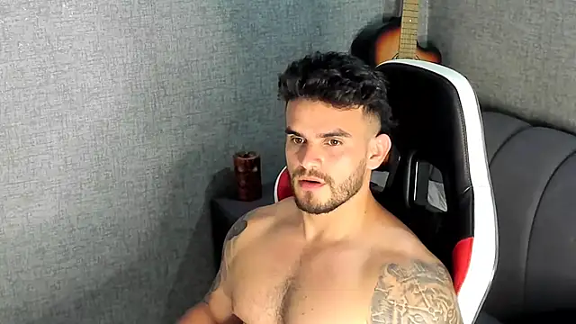 Snapshot of Ricardogo19 chatting on 09.23.25 Ricardogo19 online show from 09.23.25