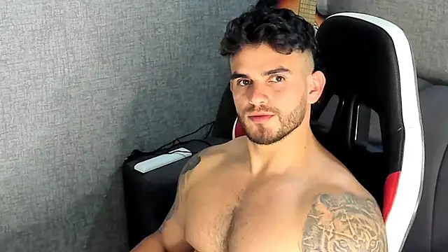 Snapshot of Ricardogo19 chatting on 10.05.25 Ricardogo19 online show from 10.05.25