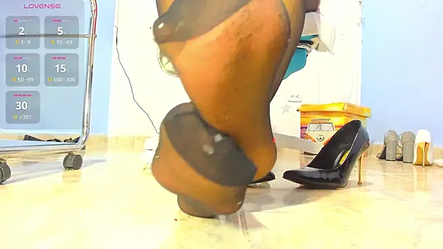 Cristina Vanegas631 online show from 12.26.24