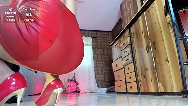 Cristina Vanegas631 online show from 10.31.25