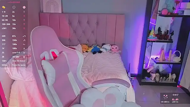 LoaLuxury online show from 02.13.26