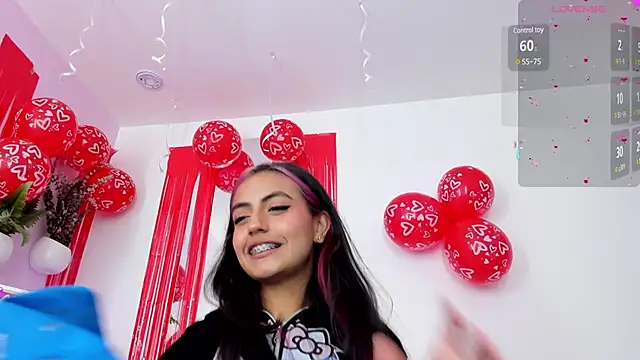 Snapshot of emily_bank chatting on 02.21.25 emily bank online show from 02.21.25