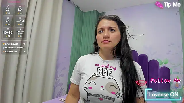 Snapshot of Emelyross_ chatting on 02.25.25 Emelyross  online show from 02.25.25