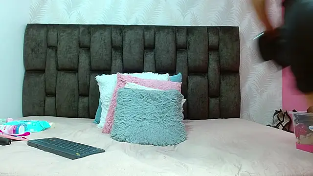 JuanitaDelMar online show from 02.05.25