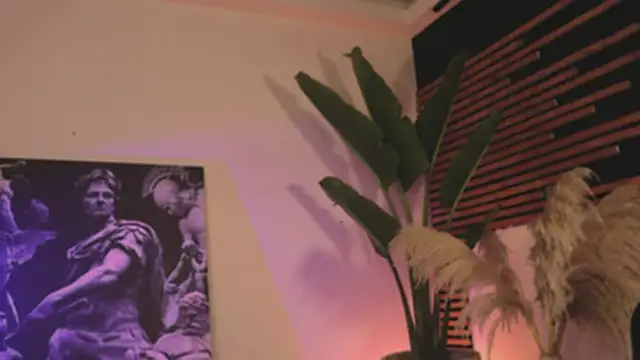 Logan Varela online show from 02.02.25