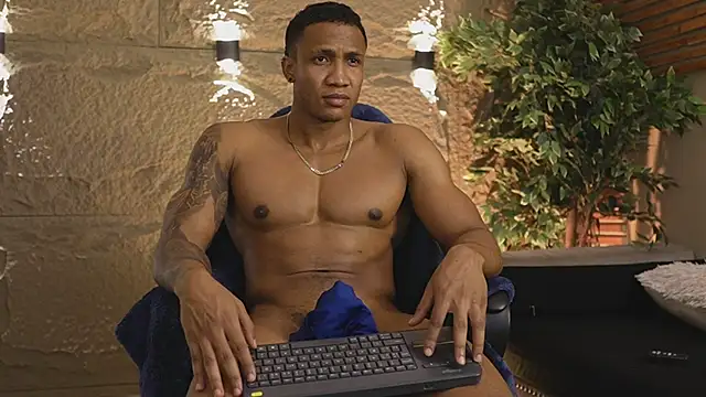 Logan Varela online show from 12.20.25