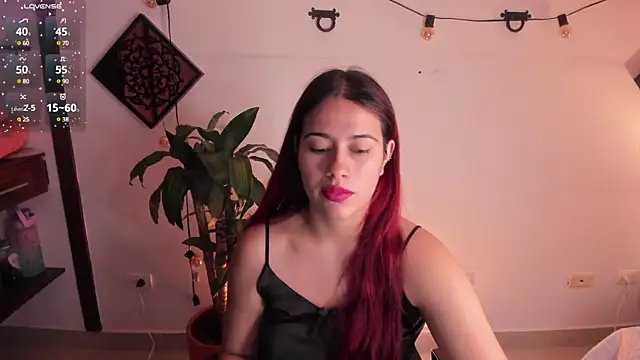 Snapshot of Agatha_Vixen chatting on 02.25.25 Agatha Vixen online show from 02.25.25