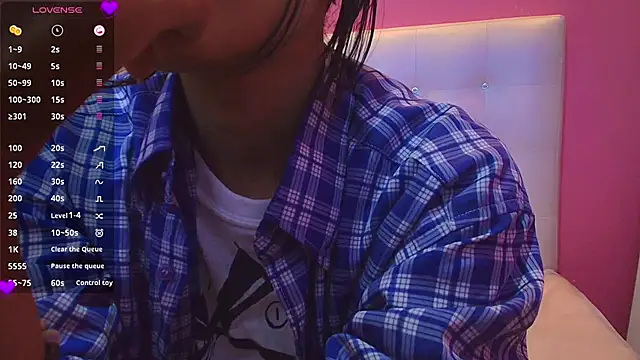 yourcuteneighbourr online show from 02.07.25