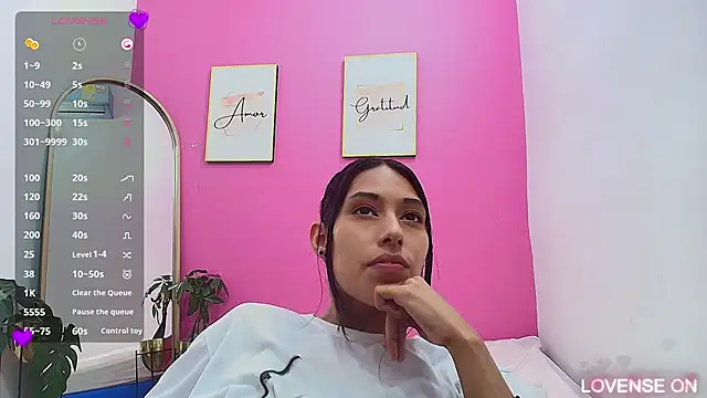 yourcuteneighbourr online show from 03.12.25