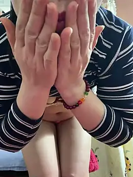 Snapshot of Hatasimi chatting on 02.03.26 Hatasimi online show from 02.03.26