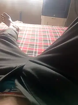 Snapshot of rjxraj chatting on 10.21.25 rjxraj online show from 10.21.25