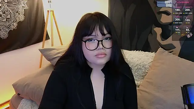 LeyaKan online show from 02.25.25