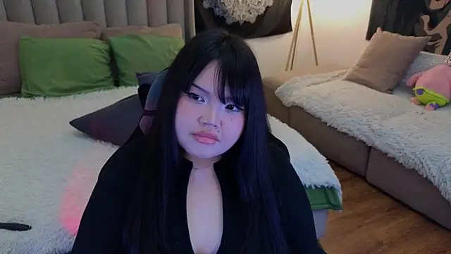 LeyaKan online show from 03.14.25