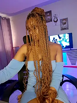 C-yoyo online show from 12.23.24