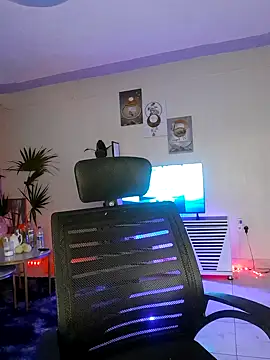 C-yoyo online show from 01.27.25