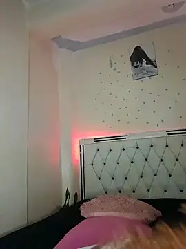 C-yoyo online show from 02.13.25