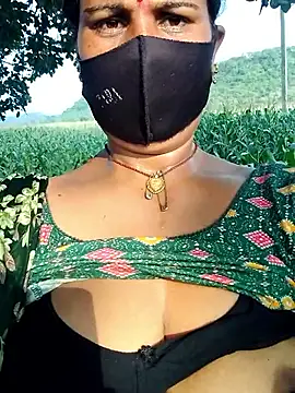 Snapshot of Hey_Ziya chatting on 09.20.25 Hey Ziya online show from 09.20.25