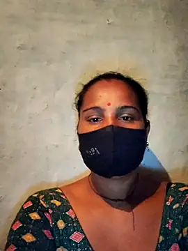 Snapshot of Hey_Ziya chatting on 09.28.25 Hey Ziya online show from 09.28.25