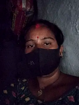 Snapshot of Hey_Ziya chatting on 10.09.25 Hey Ziya online show from 10.09.25