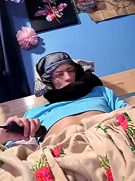 gurlnips online show from 01.31.25