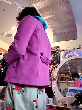 gurlnips online show from 01.31.25